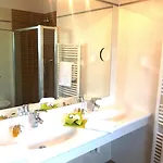 Anatol Hotel
