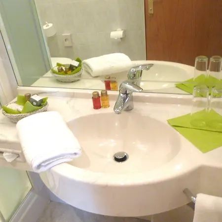 Anatol 4* Мерано